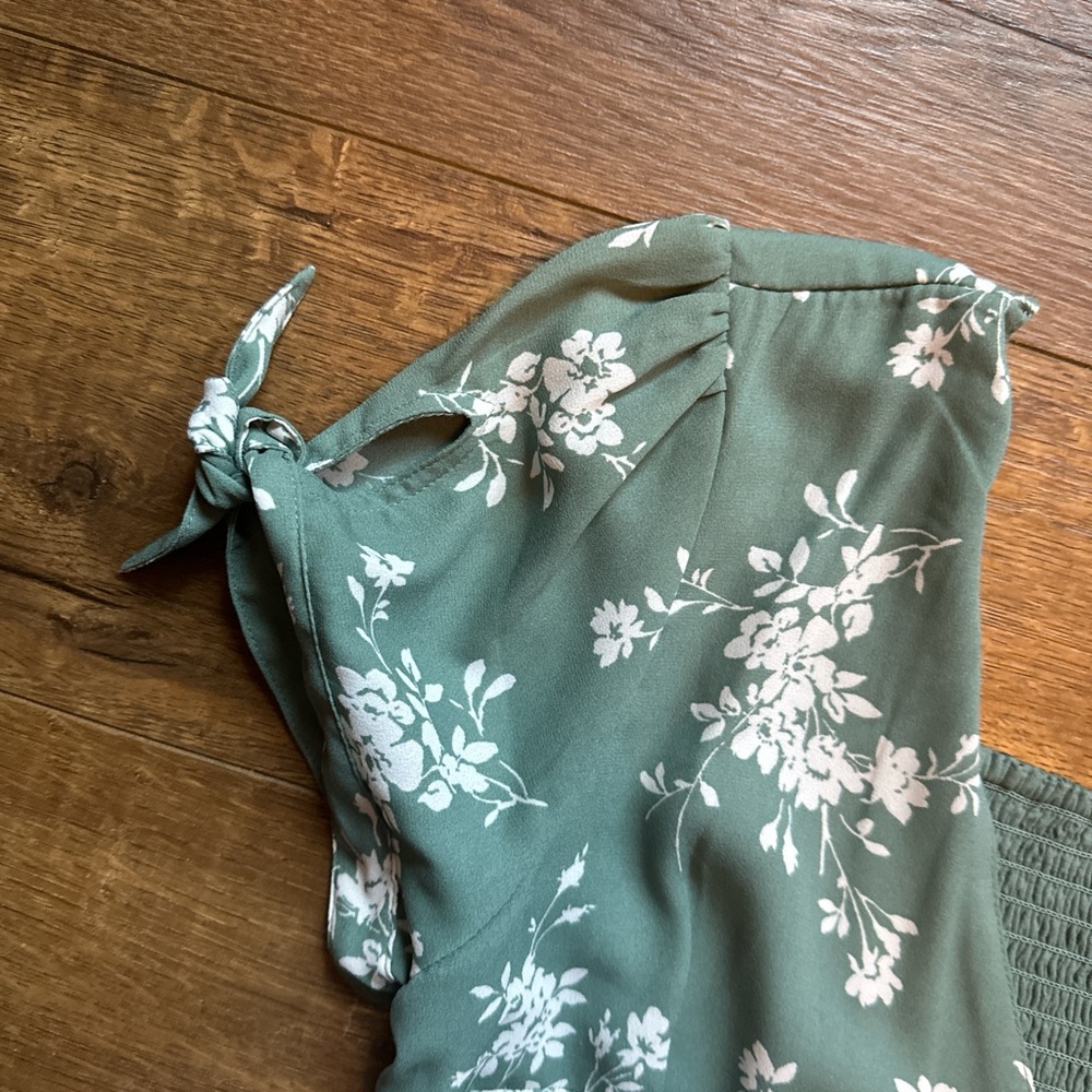 Floral Green Dress - Picture 7 of 9